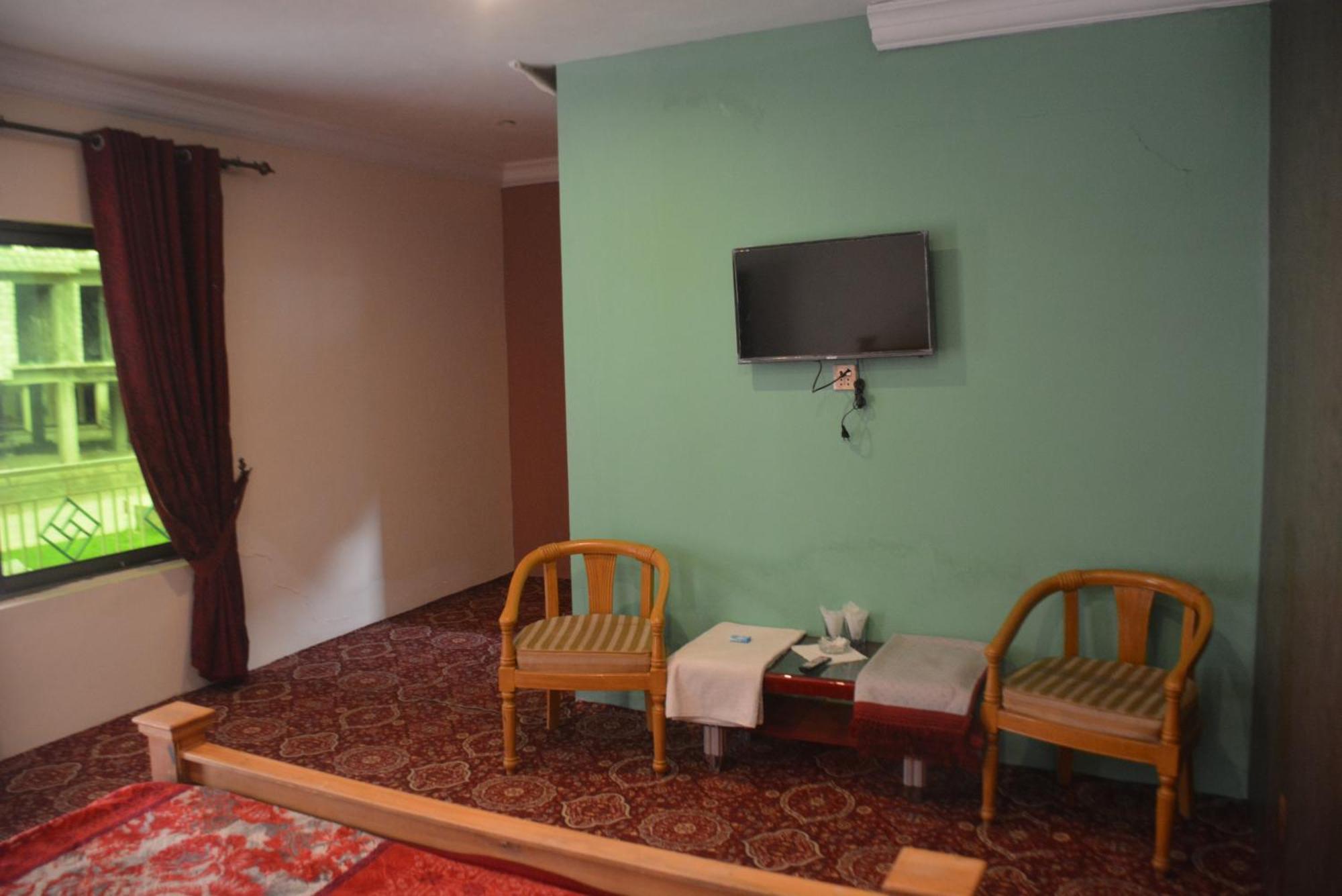 Hotel Pine Hills, Naran Exterior foto