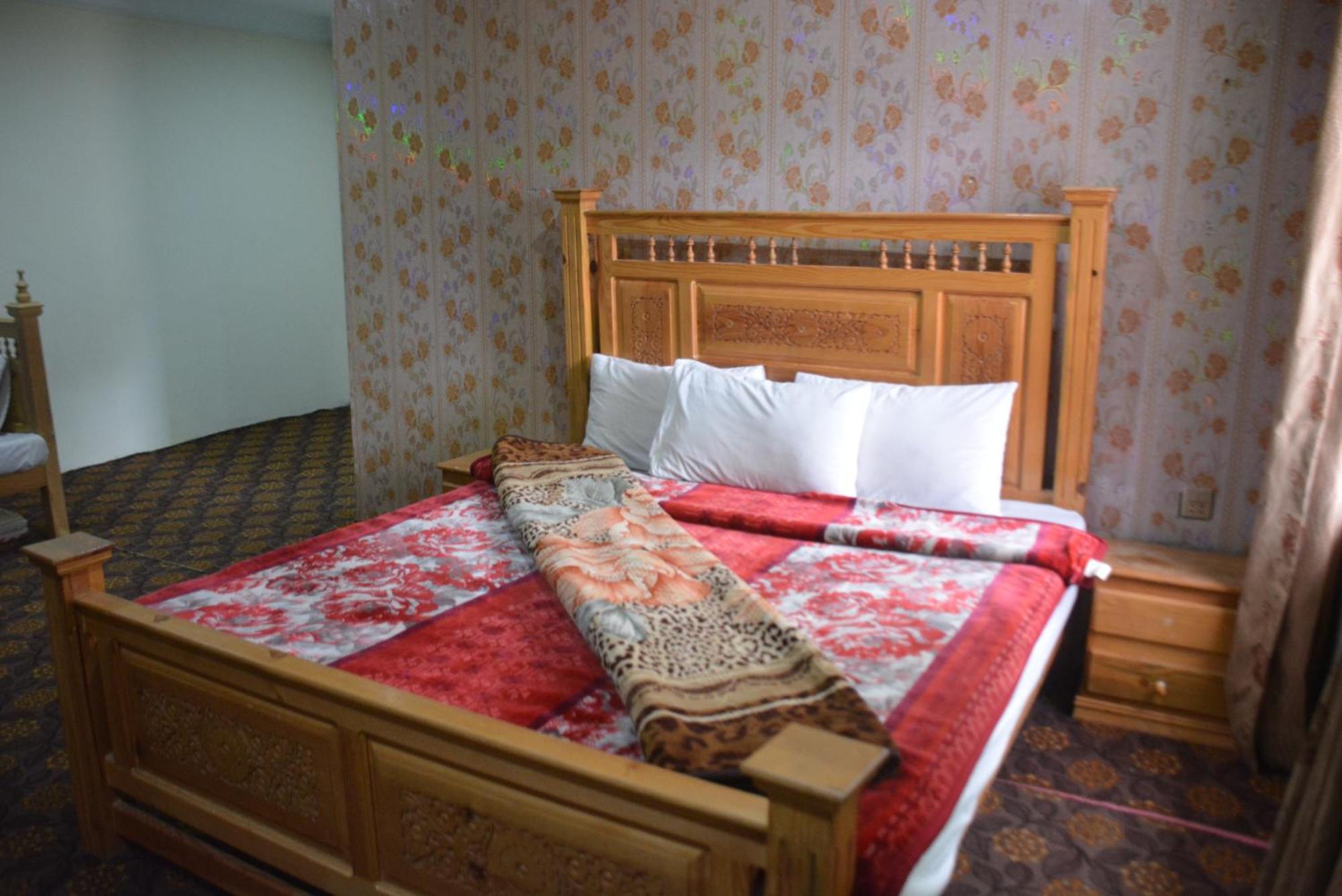 Hotel Pine Hills, Naran Exterior foto